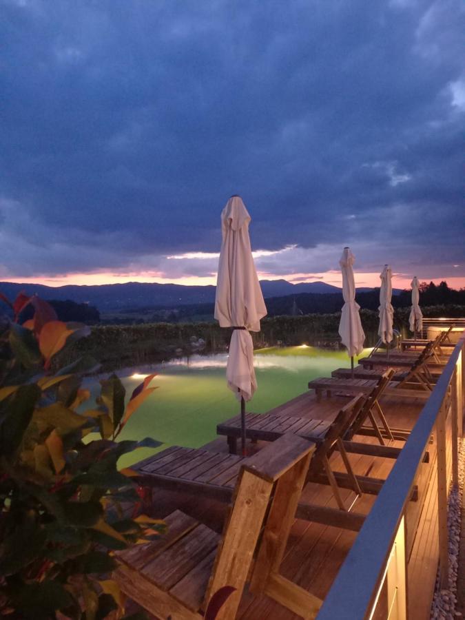 Glamping Maleric With Natural Pool Dragatuš Εξωτερικό φωτογραφία
