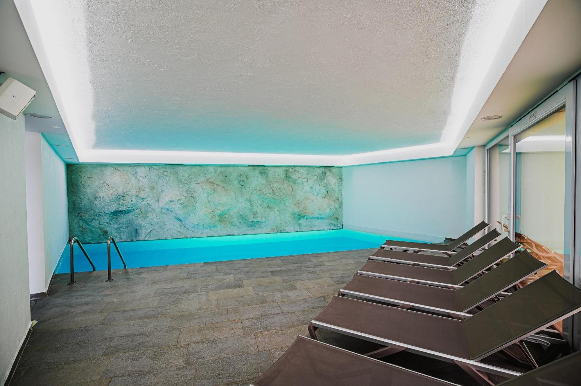 Glamping Maleric With Natural Pool Dragatuš Εξωτερικό φωτογραφία