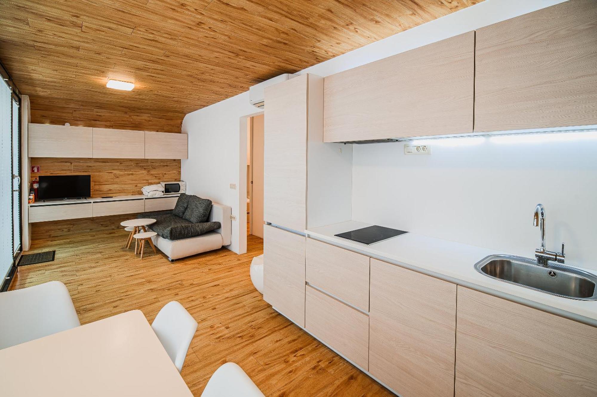 Glamping Maleric With Natural Pool Dragatuš Εξωτερικό φωτογραφία