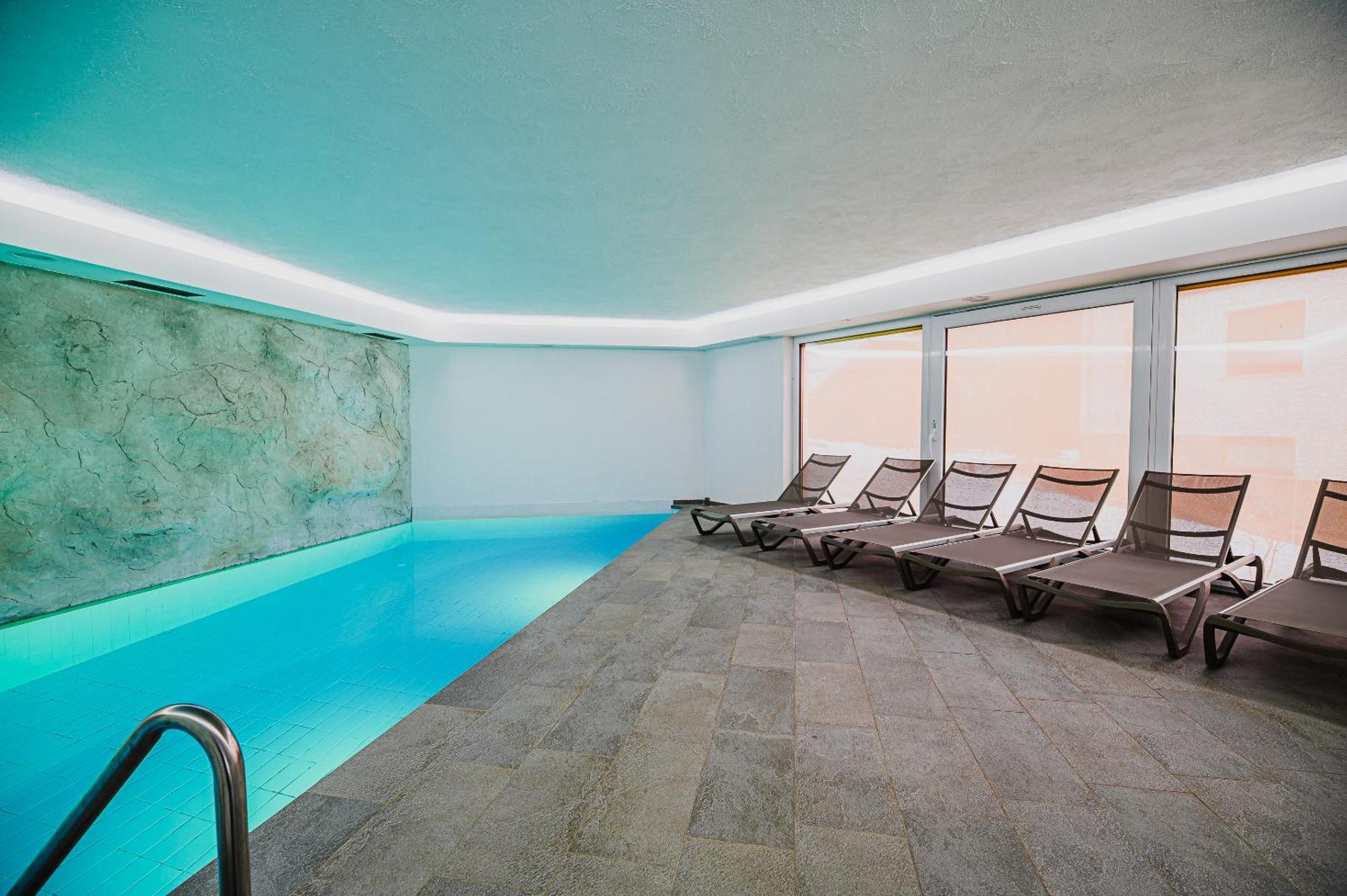 Glamping Maleric With Natural Pool Dragatuš Εξωτερικό φωτογραφία